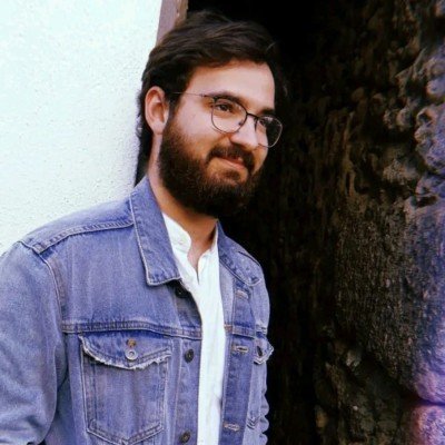 Carlos Moreno, the person who deals with you and builds your website